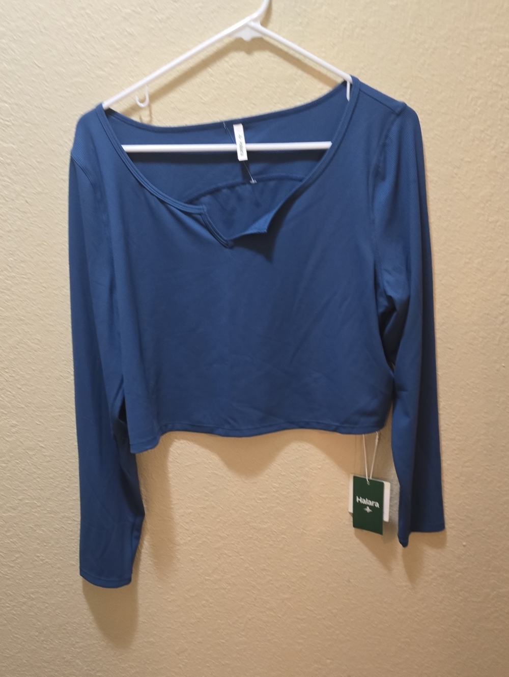 NWT HALARA Navy Cropped Long-Sleeve Top Size Large